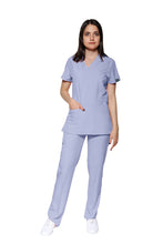 Cargar imagen en el visor de la galería, KIT Estudiantes - Chamarra Fit Jacket Extra Gruesa y Conjunto Quirúrgico con Pant Recto Doble Stretch Repelente a fluidos para Dama