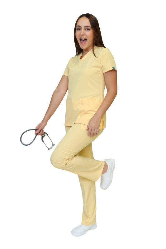 Conjunto SET Filipina y Pantalón EV-24 KITTY REPELENTE A FLUIDOS-Color CANARIO Dama-Ana Isabel Uniformes