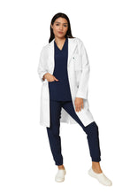 Cargar imagen en el visor de la galería, Bata Médica y de Laboratorio UNISEX con REPELENTE A FLUIDOS- TELA POPELINA- HA-9599R