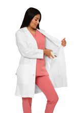 Cargar imagen en el visor de la galería, Bata Médica y de Laboratorio UNISEX con REPELENTE A FLUIDOS- TELA POPELINA- HA-9599R