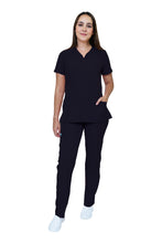Cargar imagen en el visor de la galería, Conjunto SET Filipina y Pantalón EV-24 KITTY REPELENTE A FLUIDOS-Color NEGRO Dama-Ana Isabel Uniformes