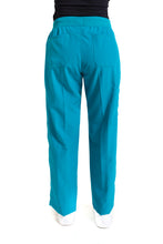 Cargar imagen en el visor de la galería, Conjunto SET Filipina y Pantalón EV-24 KITTY REPELENTE A FLUIDOS-Color VERDE Dama-Ana Isabel Uniformes