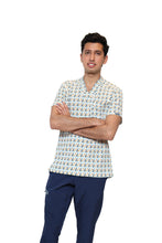 Cargar imagen en el visor de la galería, Conjunto SET Filipina y Pantalón JOGGER EA-02 REPELENTE A FLUIDOS-Color ESTAMPADO DINOSAURIOS con PANT JOGGER MARINO HOMBRE-HASSAN Uniformes