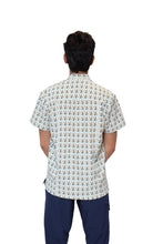 Cargar imagen en el visor de la galería, Conjunto SET Filipina y Pantalón JOGGER EA-02 REPELENTE A FLUIDOS-Color ESTAMPADO DINOSAURIOS con PANT JOGGER MARINO HOMBRE-HASSAN Uniformes