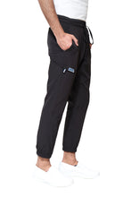 Cargar imagen en el visor de la galería, Pantalón Pant JOGGER EA-04P REPELENTE A FLUIDOS-Color NEGRO HOMBRE-HASSAN Uniformes