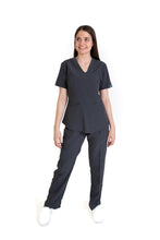 Cargar imagen en el visor de la galería, Conjunto SET Filipina y Pantalón EV-02 Muñin REPELENTE A FLUIDOS-Color PEWTER Dama-Ana Isabel Uniformes