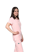 Cargar imagen en el visor de la galería, Conjunto SET Filipina y Pantalón EV-04 Tatita REPELENTE A FLUIDOS-Color ROSA PASTEL Dama-Ana Isabel Uniformes