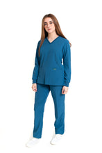 Cargar imagen en el visor de la galería, Conjunto SET Filipina MANGA LARGA y Pantalón EV-16 Tatita REPELENTE A FLUIDOS-Color CARIBE Dama-Ana Isabel Uniformes