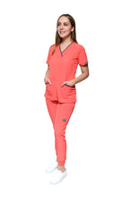 Cargar imagen en el visor de la galería, Conjunto SET Filipina y Pantalón JOGGER EV-18 CANDY REPELENTE A FLUIDOS-Color Durazno/Pewter Dama-Ana Isabel Uniformes