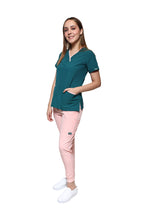 Cargar imagen en el visor de la galería, Conjunto SET Filipina y Pantalón JOGGER EV-18 CANDY REPELENTE A FLUIDOS-Color  Pasto/Pastel Dama-Ana Isabel Uniformes