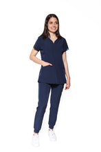 Cargar imagen en el visor de la galería, Conjunto SET Filipina y Pantalón JOGGER EV-30 Paola REPELENTE A FLUIDOS-Color MARINO Dama-Ana Isabel Uniformes