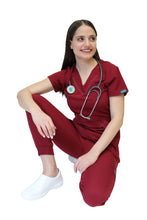 Cargar imagen en el visor de la galería, CONJUNTO EV-23 VANIA CON PANTALÓN JOGGER DAMA