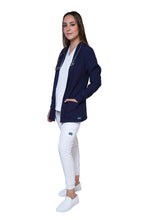 Cargar imagen en el visor de la galería, CHAMARRA WARM UP DOBLE STRETCH CON CIERRE con REPELENTE A FLUIDOS para Dama - EV-25