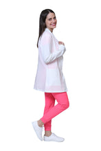Cargar imagen en el visor de la galería, Bata Médica y de Laboratorio DOBLE STRETCH con REPELENTE A FLUIDOS para Dama - KA-37-IM
