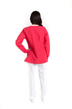 Cargar imagen en el visor de la galería, WARM UP Chamarra Médica - Salida de Hospital - para Dama - Color FIUSHA- KA-38 KAREN MEDICAL FASHION