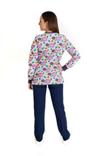 Cargar imagen en el visor de la galería, WARM UP Chamarra Médica - Salida de Hospital - para Dama - Color FLOR/MARINO- KA-38 KAREN MEDICAL FASHION