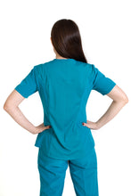 Cargar imagen en el visor de la galería, Conjunto SET Filipina y Pantalón EV-02 Muñin REPELENTE A FLUIDOS-Color VERDE Dama-Ana Isabel Uniformes