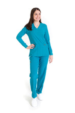 Cargar imagen en el visor de la galería, Conjunto SET Filipina MANGA LARGA y Pantalón EV-16 Tatita REPELENTE A FLUIDOS-Color VERDE Dama-Ana Isabel Uniformes