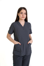 Cargar imagen en el visor de la galería, Conjunto SET Filipina y Pantalón EV-01 Chicu REPELENTE A FLUIDOS-Color PEWTER Dama-Ana Isabel Uniformes