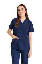 Cargar imagen en el visor de la galería, Conjunto SET Filipina y Pantalón EV-01 Chicu REPELENTE A FLUIDOS-Color MARINO Dama-Ana Isabel Uniformes