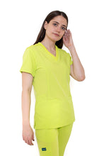 Cargar imagen en el visor de la galería, Filipina Top EV-04 Tatita REPELENTE A FLUIDOS-Color LIMA Dama-Ana Isabel Uniformes