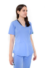 Cargar imagen en el visor de la galería, Conjunto SET Filipina y Pantalón EV-02 Muñin REPELENTE A FLUIDOS-Color FRANCIA/PEWTER Dama-Ana Isabel Uniformes