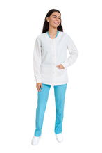 Cargar imagen en el visor de la galería, WARM UP Chamarra Médica - Salida de Hospital - para Dama - Color Blanco- KA-38 KAREN MEDICAL FASHION
