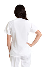 Cargar imagen en el visor de la galería, Conjunto SET Filipina y Pantalón EV-03 Nani REPELENTE A FLUIDOS-Color BLANCO Dama-Ana Isabel Uniformes