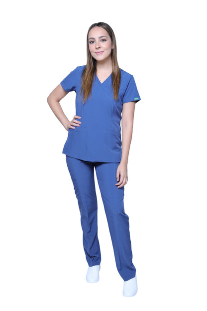 KIT Estudiantes - Chamarra Fit Jacket Extra Gruesa y Conjunto Quirúrgico con Pant Recto Doble Stretch Repelente a fluidos para Dama