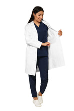 Cargar imagen en el visor de la galería, Bata Médica y de Laboratorio UNISEX con REPELENTE A FLUIDOS- TELA GABARDINA - HA-9599GR
