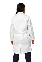 Cargar imagen en el visor de la galería, Bata Médica y de Laboratorio UNISEX con REPELENTE A FLUIDOS- TELA GABARDINA - HA-9599GR
