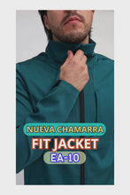 Cargar y reproducir el video en el visor de la galería, CHAMARRA FIT JACKET EXTRA GRUESA- DOBLE STRETCH CON CIERRE con REPELENTE A FLUIDOS para Caballero - EA-10
