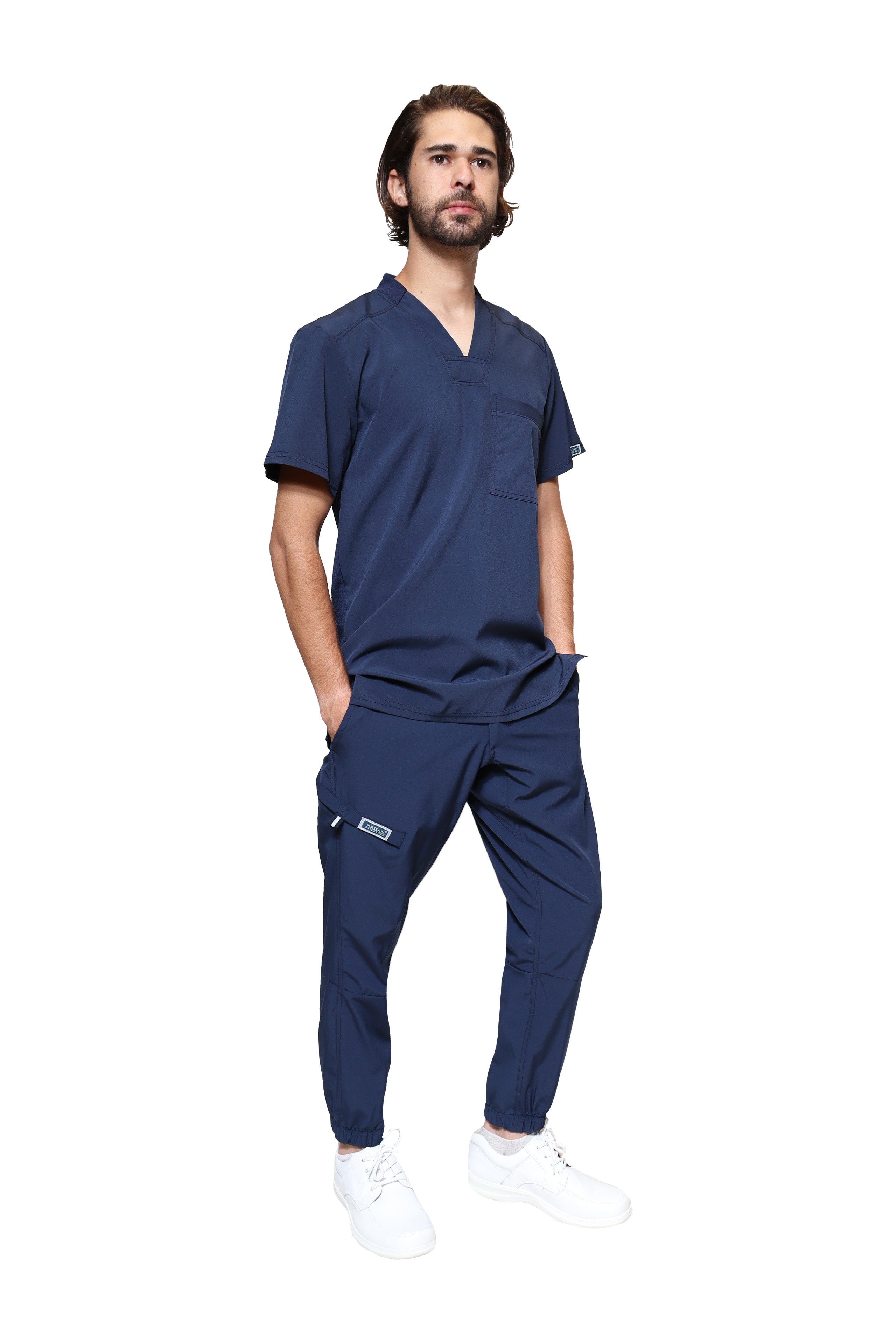 CONJUNTO EA-02 HOMBRE con PANTALÓN JOGGER