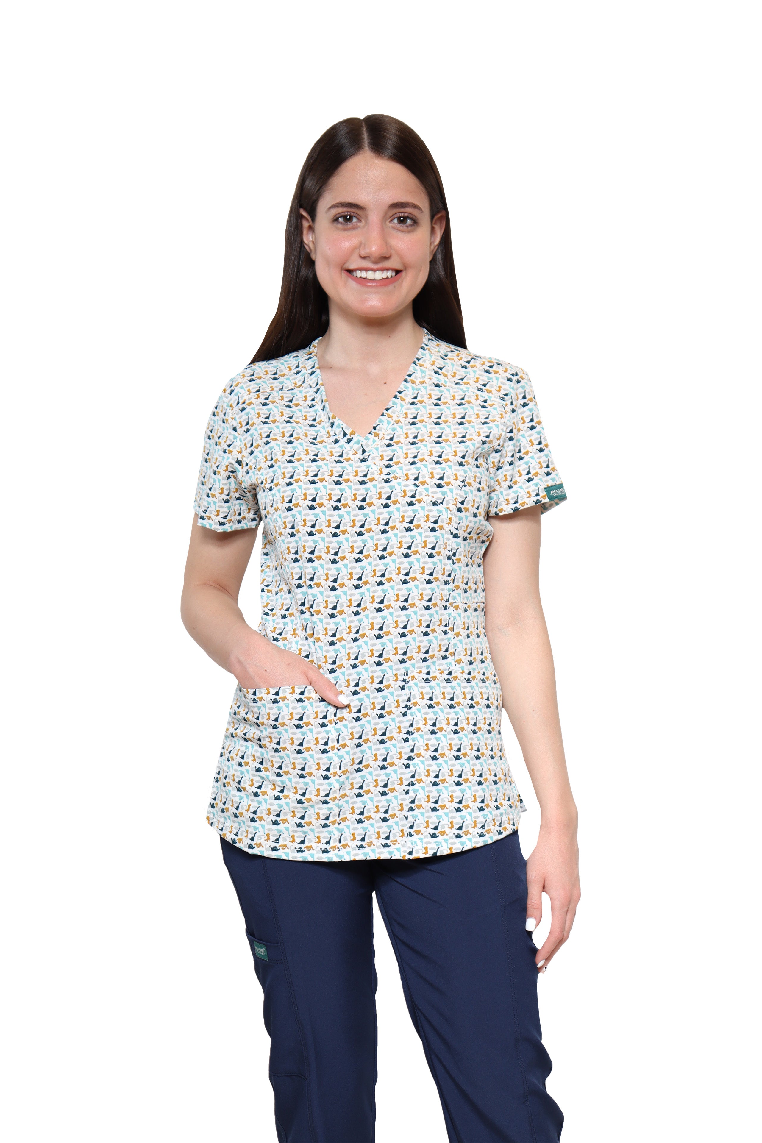 Conjunto SET Filipina y Pantalón EV-04 Tatita REPELENTE A FLUIDOS-Color ESTAMPADO DINOSAURIOS con PANT MARINO Dama-Ana Isabel Uniformes