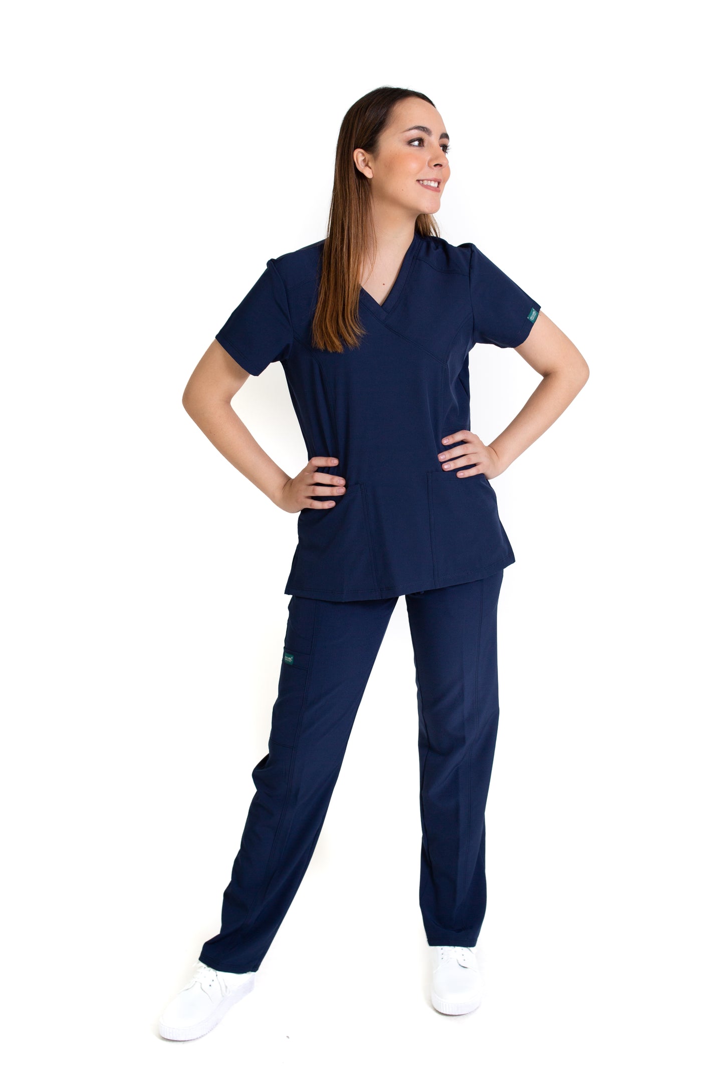 KIT Estudiantes - Bata Doble Stretch Repelente a Fluidos y Conjunto Quirúrgico Repelente con Pant Recto