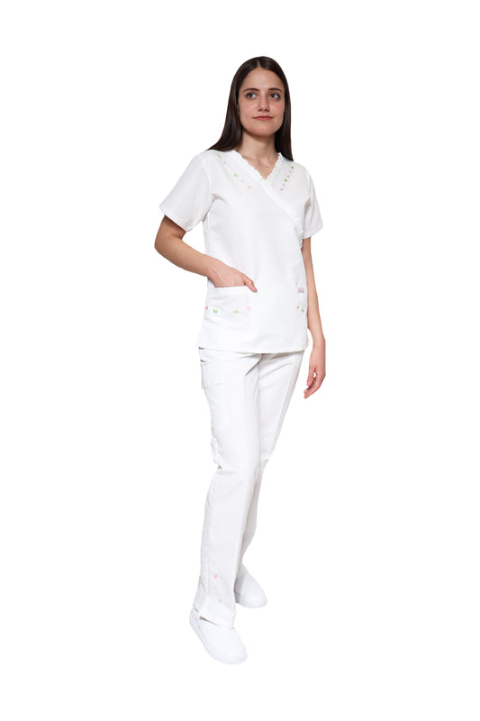 Conjunto SET Filipina y Pantalón KA-56 MARIPOSITAS -Color BLANCO/COLORES- Dama- KAREN MEDICAL FASHION